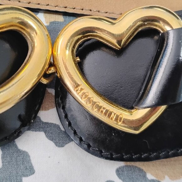 ❤️MOSCHINO GOLD 2 HEART BUCKLES Black Patent Leather Belt Sz 48 32/36 - Picture 3 of 7